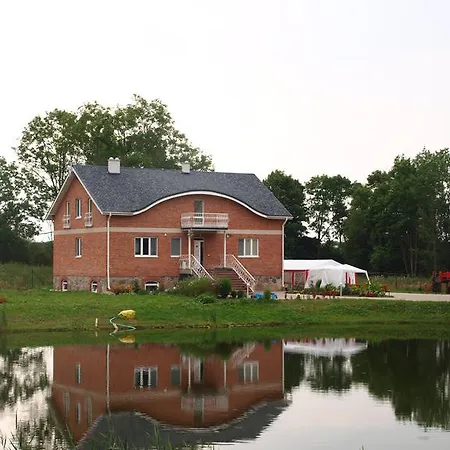 Vendégház Kalnu Pupoli Šenheida